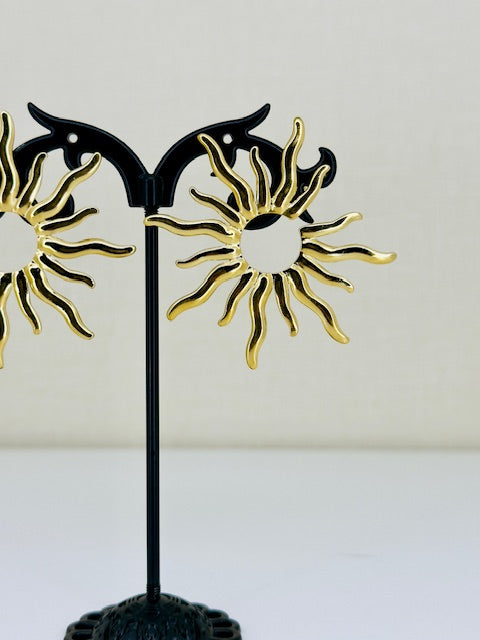Large Splash statement earring crafted from hypoallergenic stainless steel