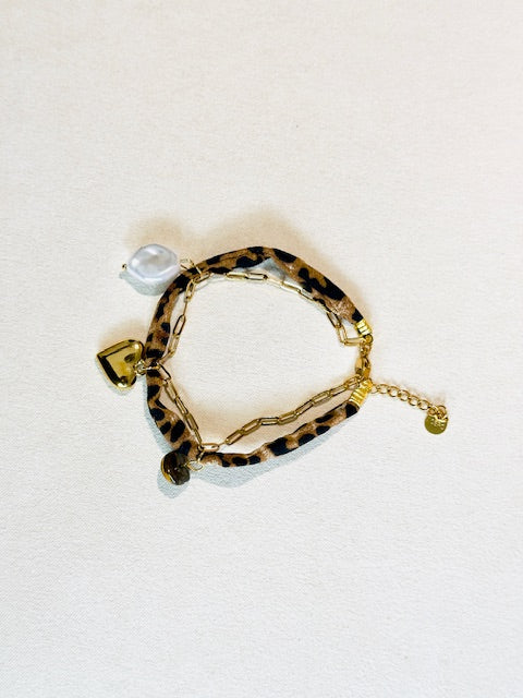 Beautiful Leo double chain statement heart charm bracelet hypoallegenic stainless steel