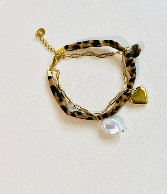 Beautiful Leo double chain statement heart charm bracelet hypoallegenic stainless steel