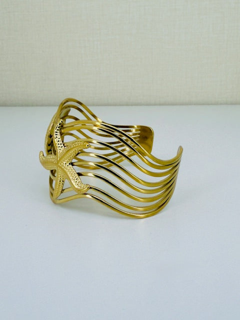 Fashion Sehll Large Statement crafted hypoallergenic stainless steel Fahion open sky style Bangle