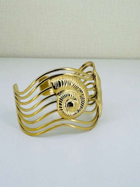 Fashion Sehll Large Statement crafted hypoallergenic stainless steel Fahion open sky style Bangle