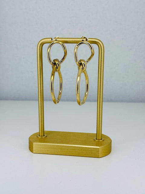 Geometric Turn Head Chain statement earring is crafted from hypoallergenic stainless steel from gym to glam